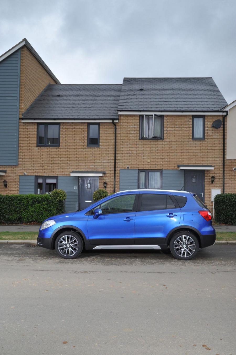  Suzuki SX4 2013 года  (фото 29 из 44)